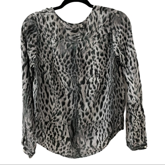 JOIE Animal Print Blouse Size Small - Picture 5 of 8